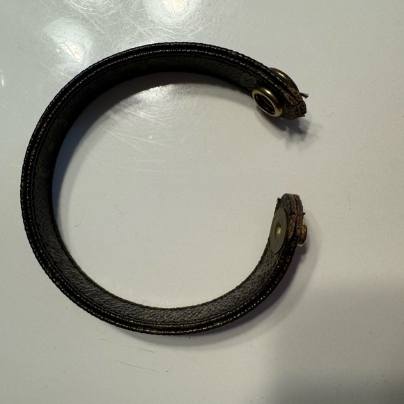 LV bracelet - Picture 6 of 8